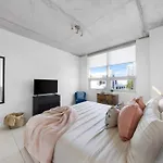 Midblock Midtown Miami 1B W Spa Pool Gym
