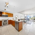 Midblock Midtown Miami 1B W Spa Pool Gym
