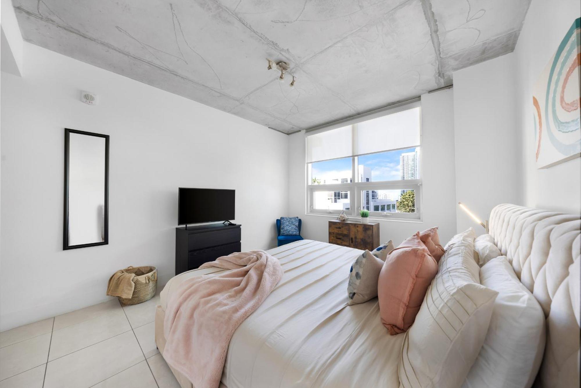 Apartment Midblock Midtown 1b W Pool Gym