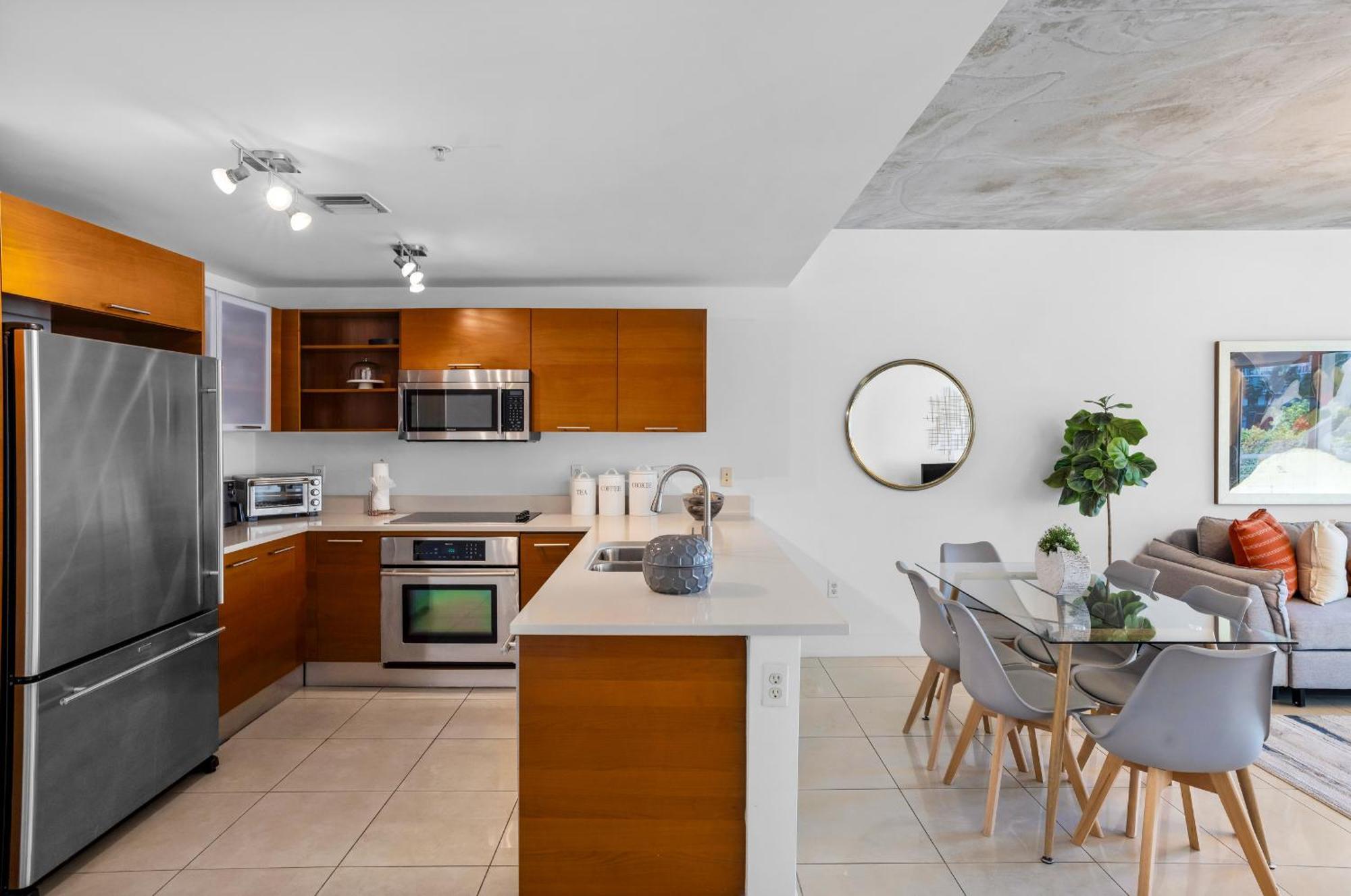 Midblock Midtown 1b W Pool Gym * Miami