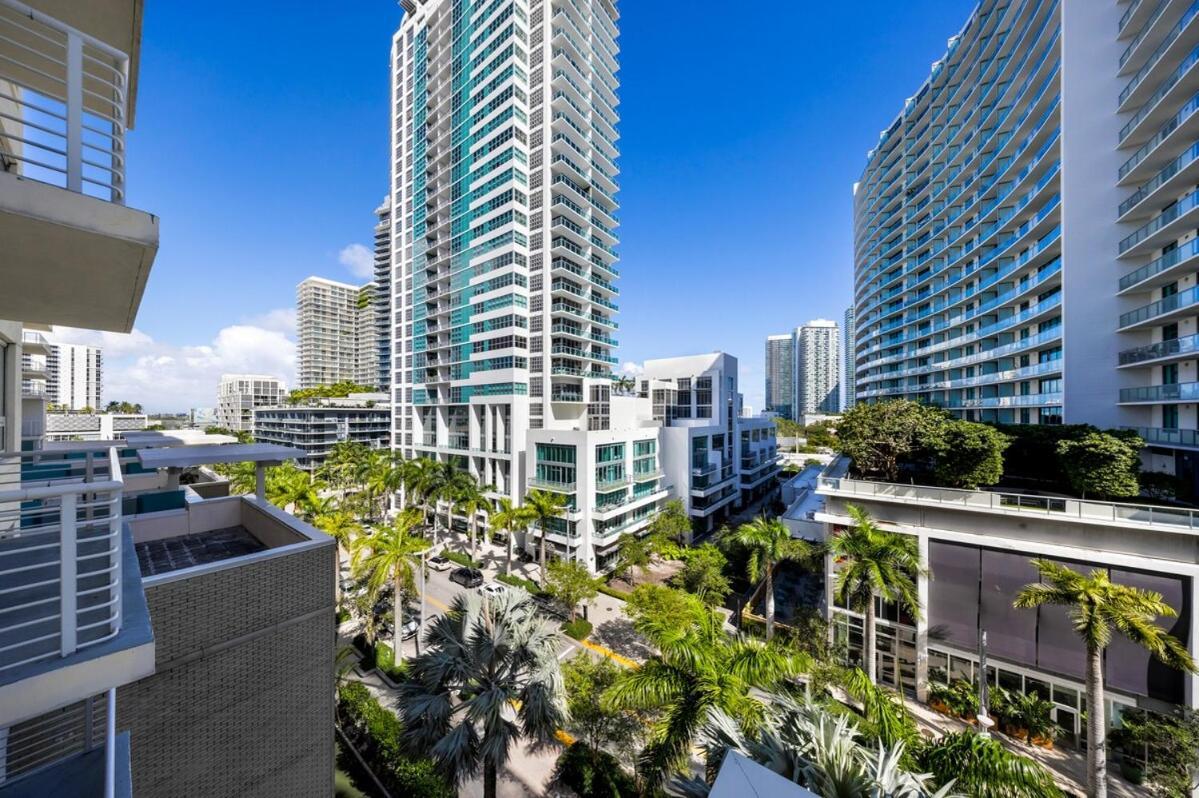 Midblock Midtown 1b W Pool Gym Apartment *